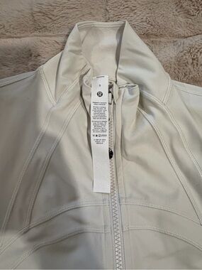 Authentic lululemon Bone Matching Set Size 6 – Define Jacket + Leggings NWOT